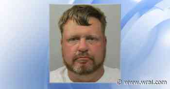 Man charged with killing 10-year-old in DWI boat crash expected to enter plea in court