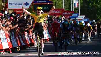 Supertalent Matthew Brennan (Visma-Lease a Bike) oppermachtig in sprint in Vuelta, Pogacar behoudt leiding