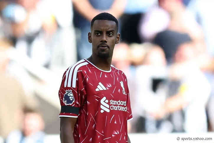 Alexander Isak relentlessly jeered on Newcastle return with Liverpool