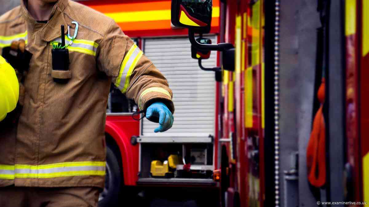 Yorkshire fire LIVE as residents told to keep windows shut