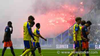LIVE Eredivisie | Feyenoord op weg naar grote score, Cambuur-fans gewond door vuurwerk uit uitvak