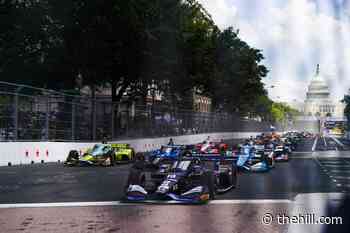 Live updates: Trump takes honor lap in IndyCar Grand Prix