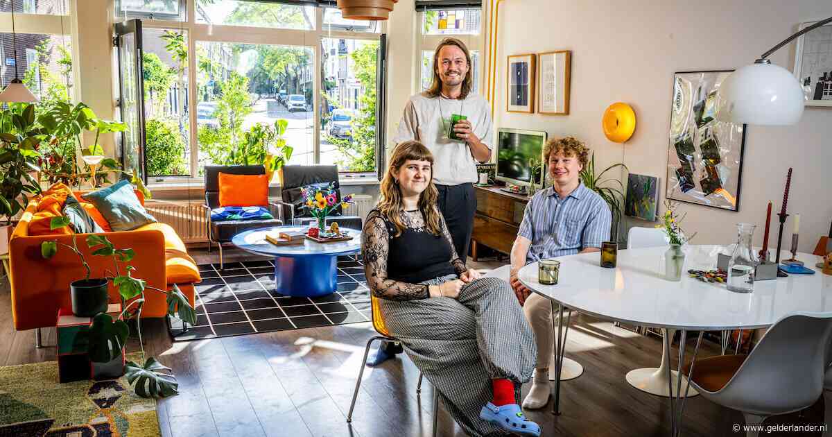Drie starters besloten na hun studie samen te wonen: ‘Gezellig, maar óók praktisch’