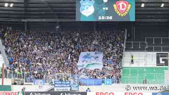 6702 Zuschauer in Münster: Viele Fotos vom DFB-Pokal-Spiel des SV Westfalia Rhynern gegen Dynamo Dresden