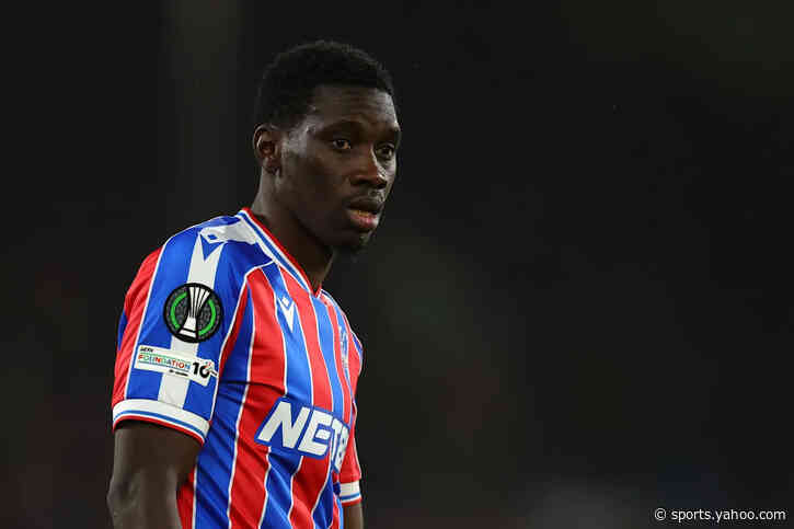 Report: Manchester United considering late move for Premier League forward