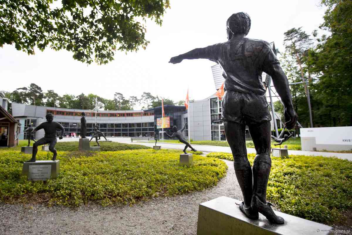KNVB komt met keihard statement na vuurwerkchaos bij Cambuur-Feyenoord