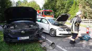 Schwerer Unfall auf B2 – Škoda plötzlich im Gegenverkehr – die Bilder des Einsatzes