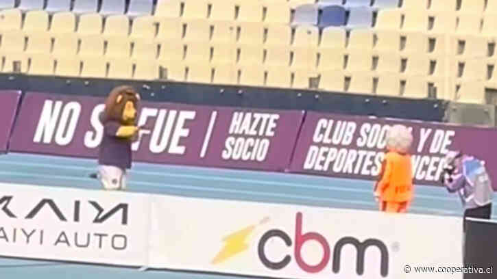 [VIDEO] Con el "six-seven": Corpóreos protagonizaron "batalla de aura" en el "Ester Roa"