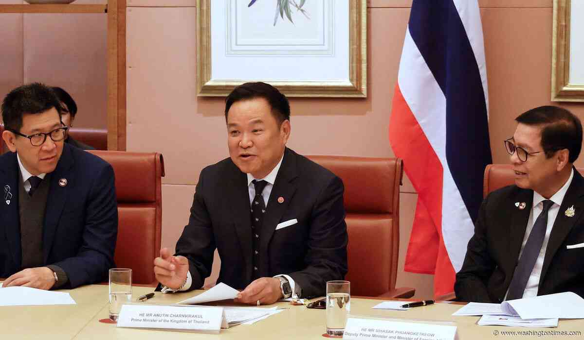 Thai prime minister meets security chiefs after coordinated attacks in 3 southern provinces