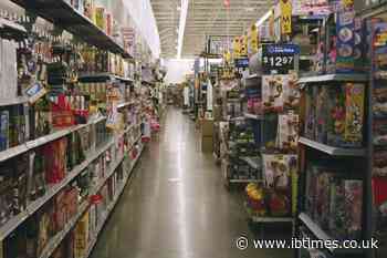 Albany Police Search for Elderly Walmart Shopper Over Dropped $30 as Case Sparks 'Finders Keepers' Debate
