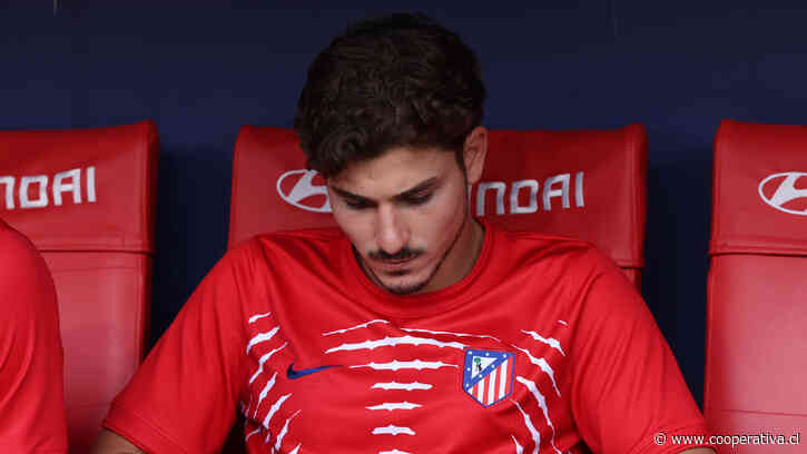 Julián Alvarez vivió una lluvia de pifias y se fue molesto tras empate de Atlético Madrid