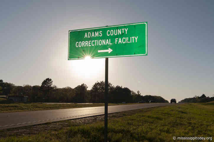 Approximately 100 detainees protest inside CoreCivic-owned Natchez ICE facility after hot food and hot water are halted