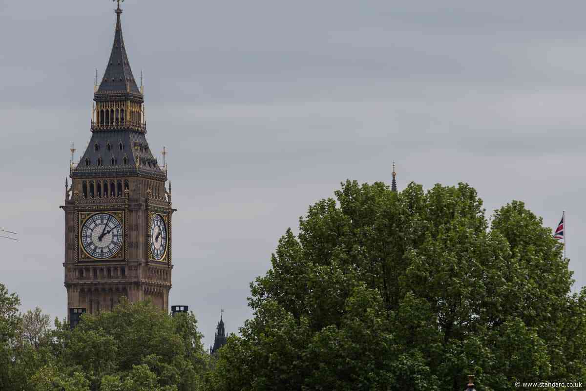 Photograph of Disraeli and Wilberforce engraving among ‘missing’ Parliament art