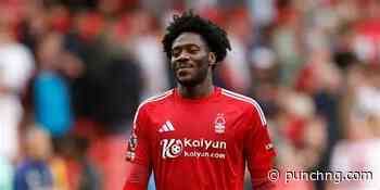 Dean defends Aina’s yellow card in Leeds defeat
