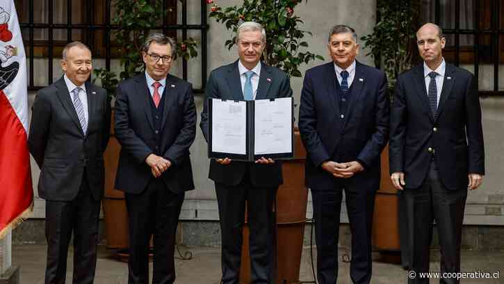 Criteria: 62% está de acuerdo con realizar cambios a la Constitución para reforzar seguridad