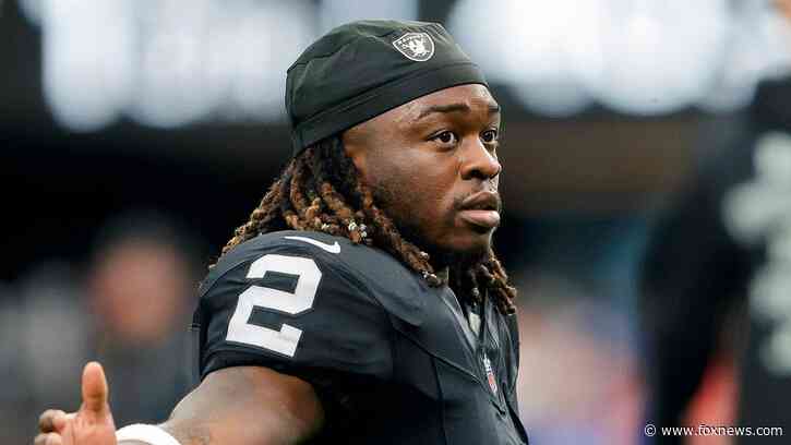 Raiders star Ashton Jeanty suffers apparent leg injury during training camp practice, helped off field