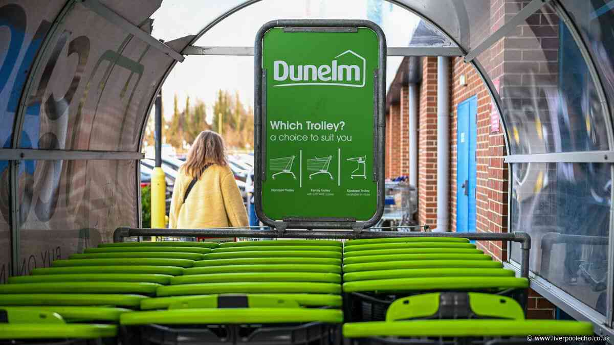 Dunelm's washable runner 'brightens up the hallway' in seven colours
