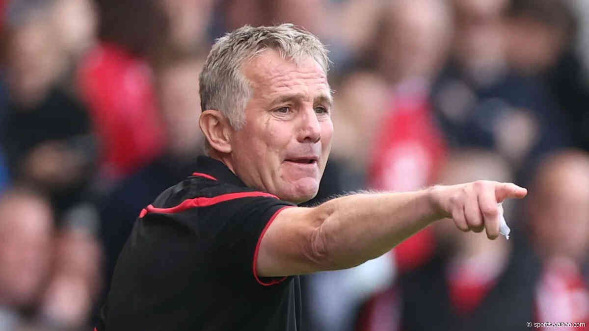 Wrexham hunt quality to end tough transfer window