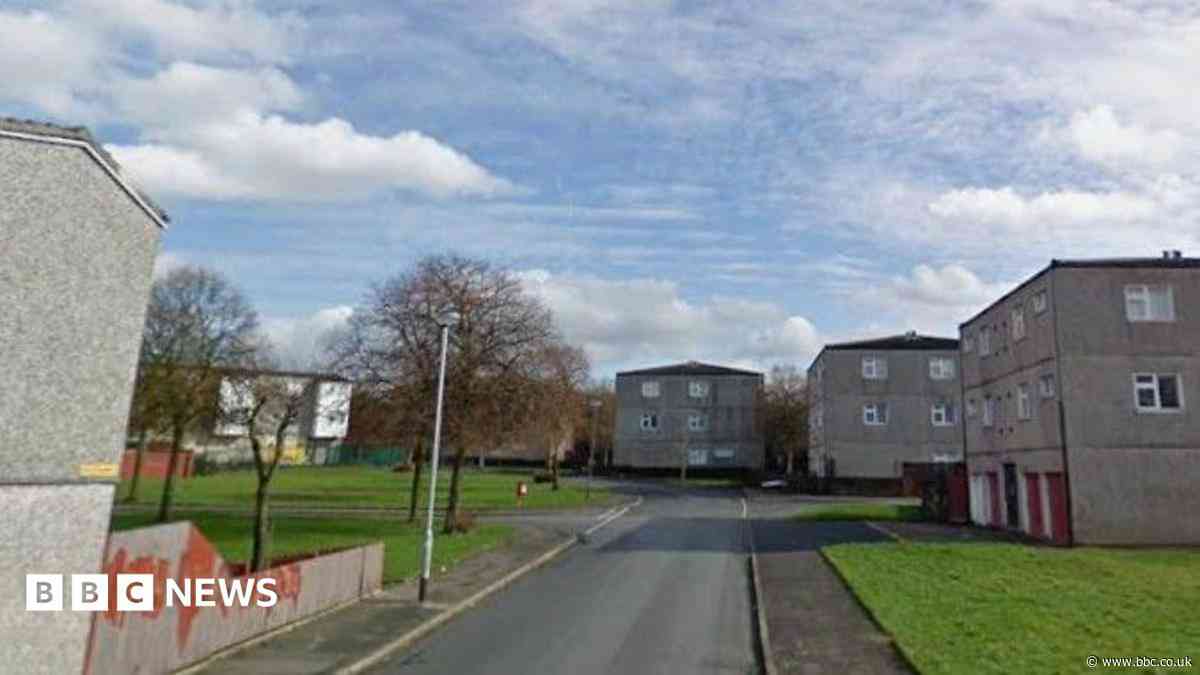 Women injured in detached caravan crash