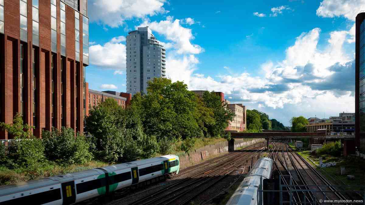 East Croydon train disruption live: Route to Gatwick blocked after car crashes into bridge