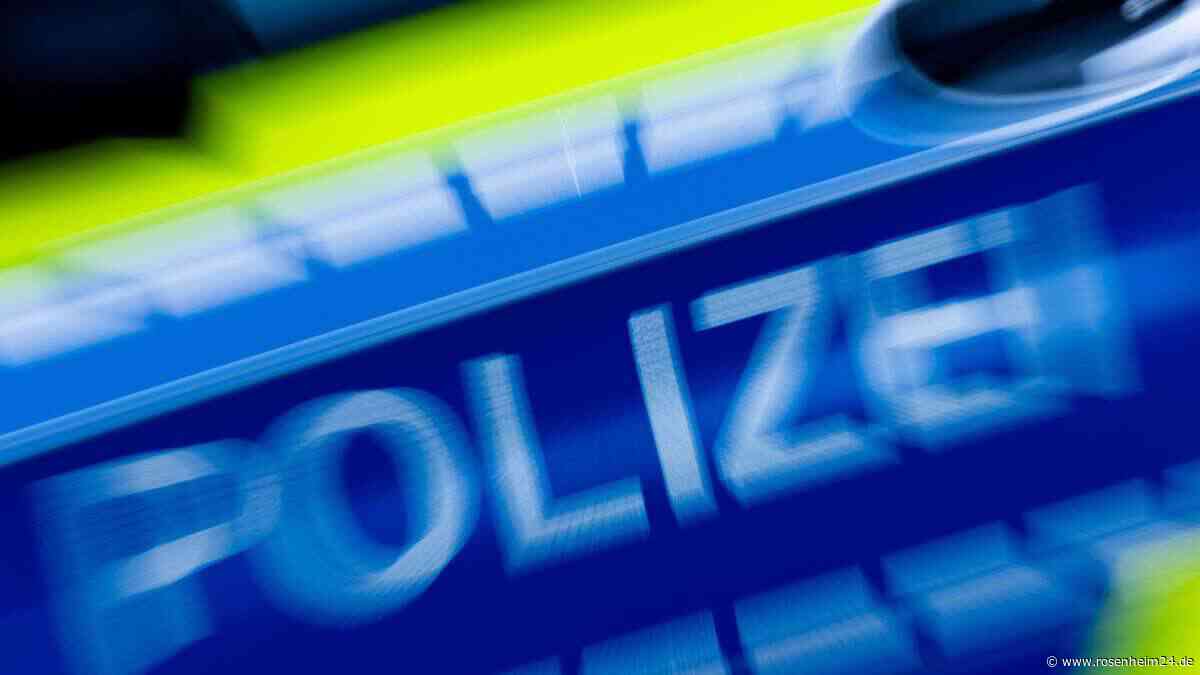 Schlägerei am Strandbad Übersee: Zwei Männer verletzt – Täter flüchtig