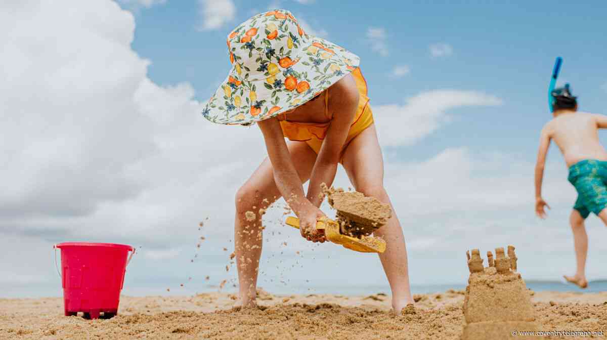 A beach is coming to Nuneaton town centre complete with deckchairs and it's free