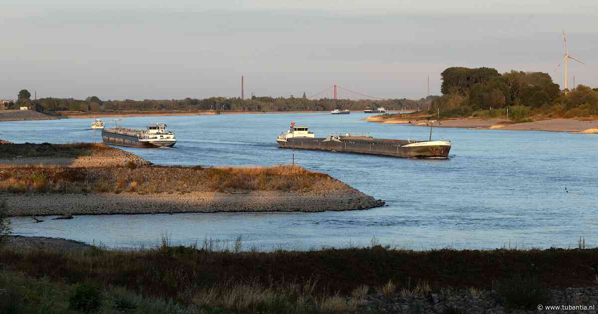 Het waterpeil stijgt, maar is nog steeds veel te laag voor volledige lading en de scheepvaart blijft vastlopen