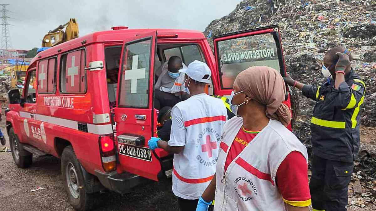 Mehrere Häuser verschüttet: Mindestens 30 Tote bei Erdrutsch an Müllkippe in Guinea