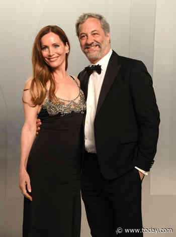 Leslie Mann Shares Brutally Honest Secret To Her 30-Year Marriage With Judd Apatow