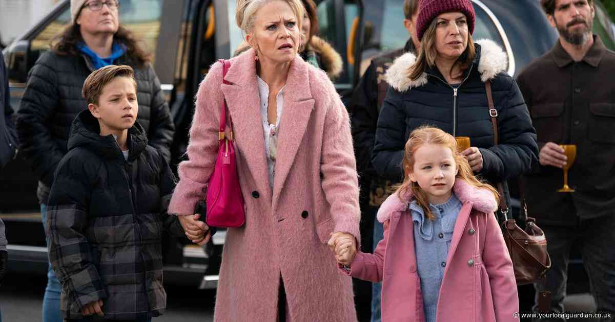 Two fan-favourite characters return to EastEnders in 'jaw-dropping' storyline