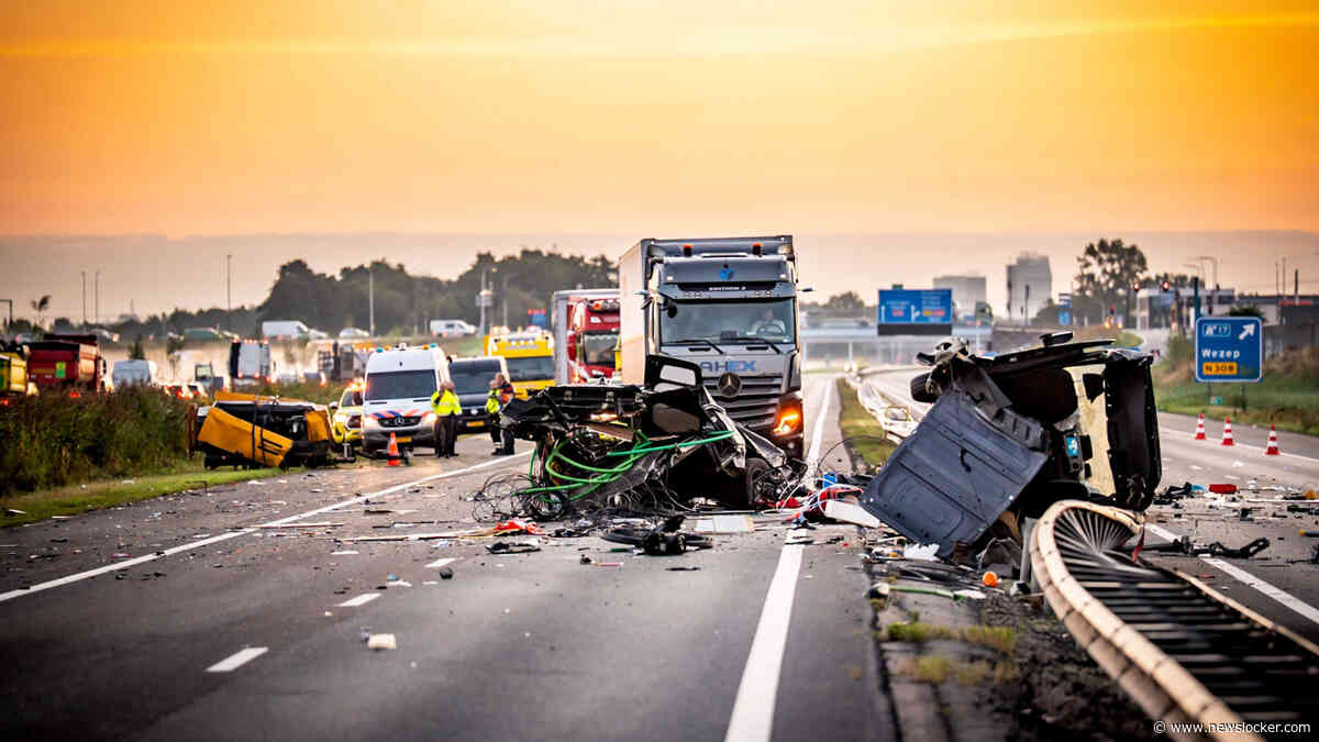 LIVE | A28 bij Wezep tot na de avondspits dicht in beide richtingen na ongeval met touringcar