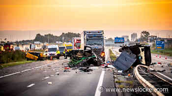 LIVE | A28 bij Wezep tot na de avondspits dicht in beide richtingen na ongeval met touringcar