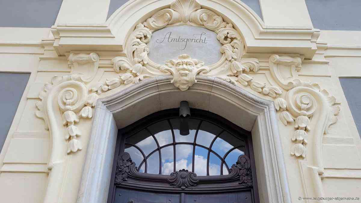 Streit um falschen Grundsteuerbescheid: Prozess um angebliche „Reichsbürger“ geht weiter