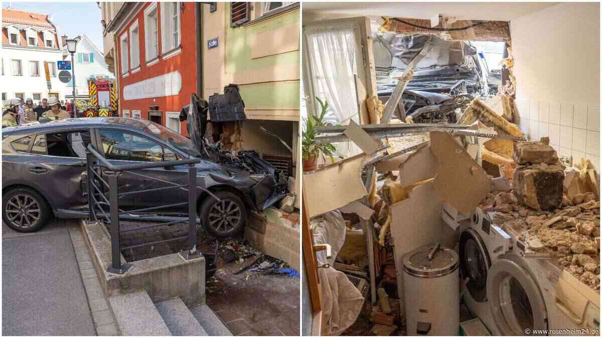 Auto rast durch Biergarten und bohrt sich in Hauswand – zwei Schwerverletzte