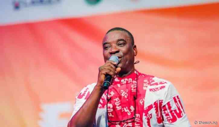 Ogogo: KWAM 1 weeps in emotional tribute