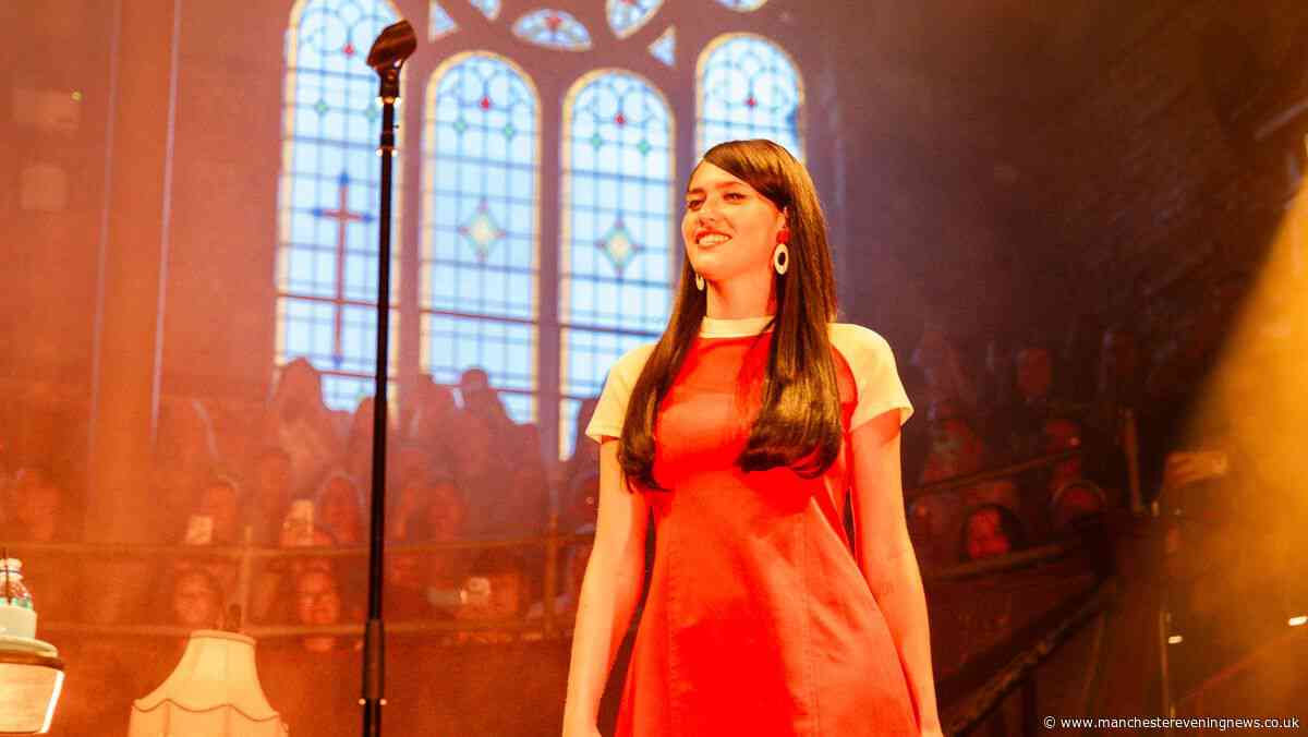 Sienna Spiro left fans wanting more after two brief shows in one night at Manchester's Albert Hall