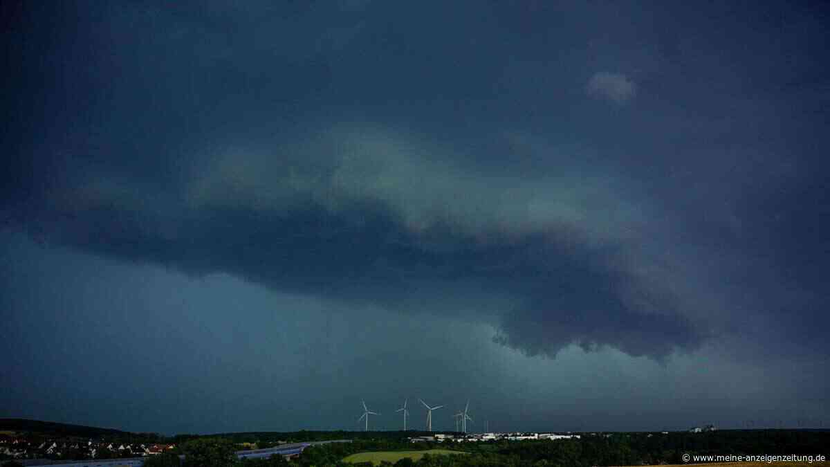 Sturm fegt durch den Westerwald: Wie entsteht ein Tornado?