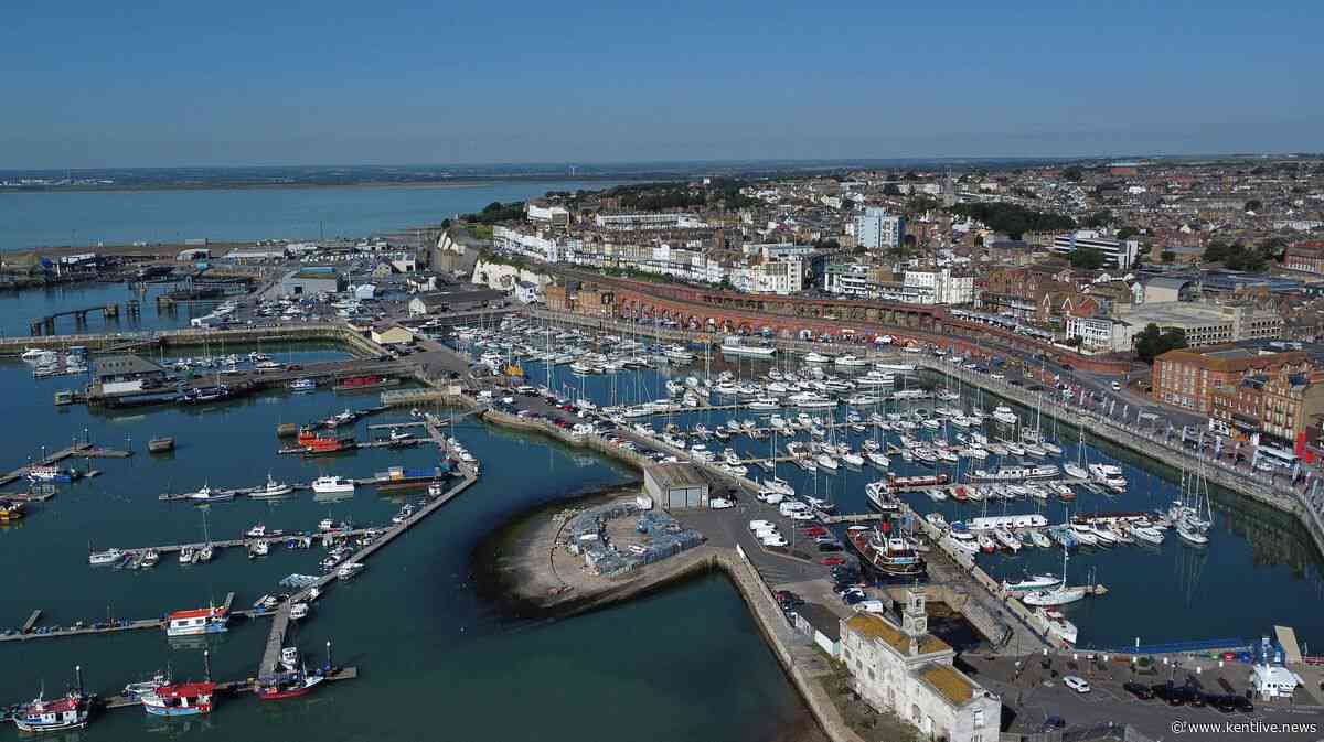 Murder investigation launched after man fatally injured in Ramsgate stabbing