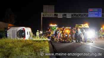 Busunfall mit Verletzten - deutsche Schüler an Bord