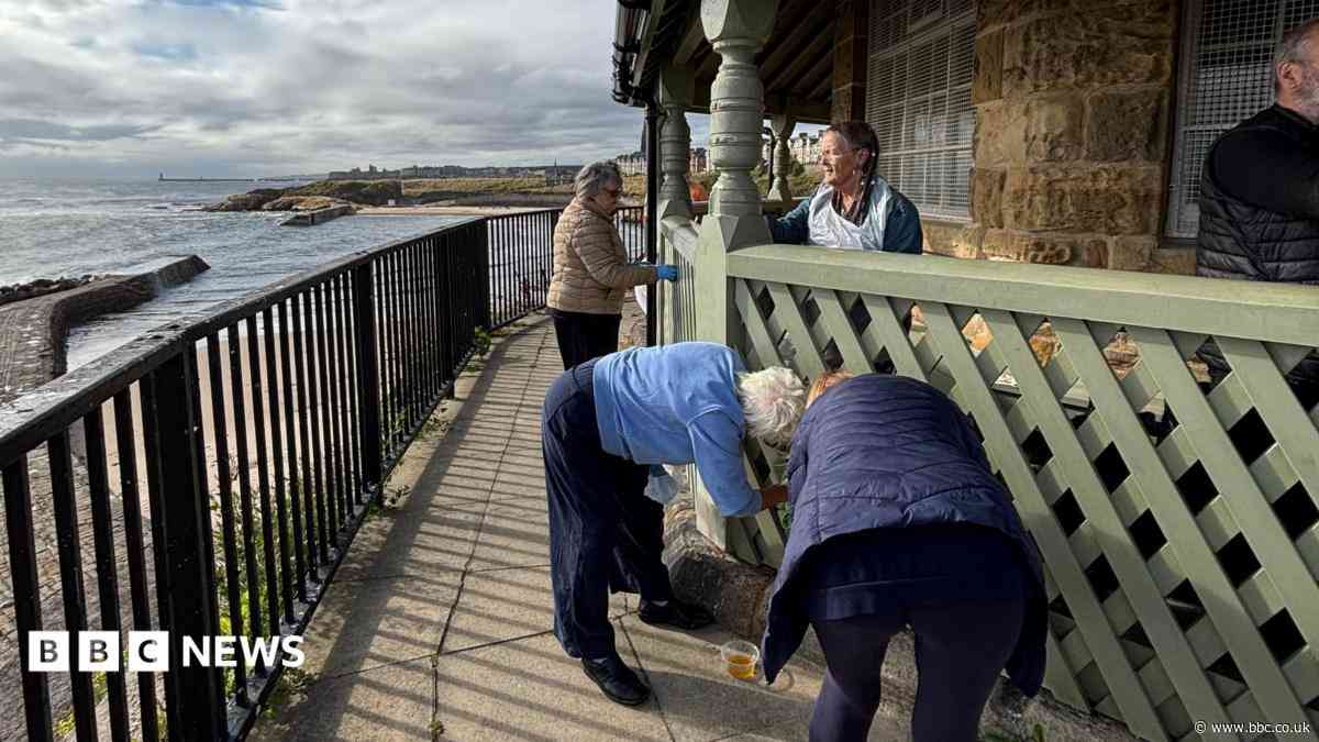 Volunteers help to upkeep coastal watch house