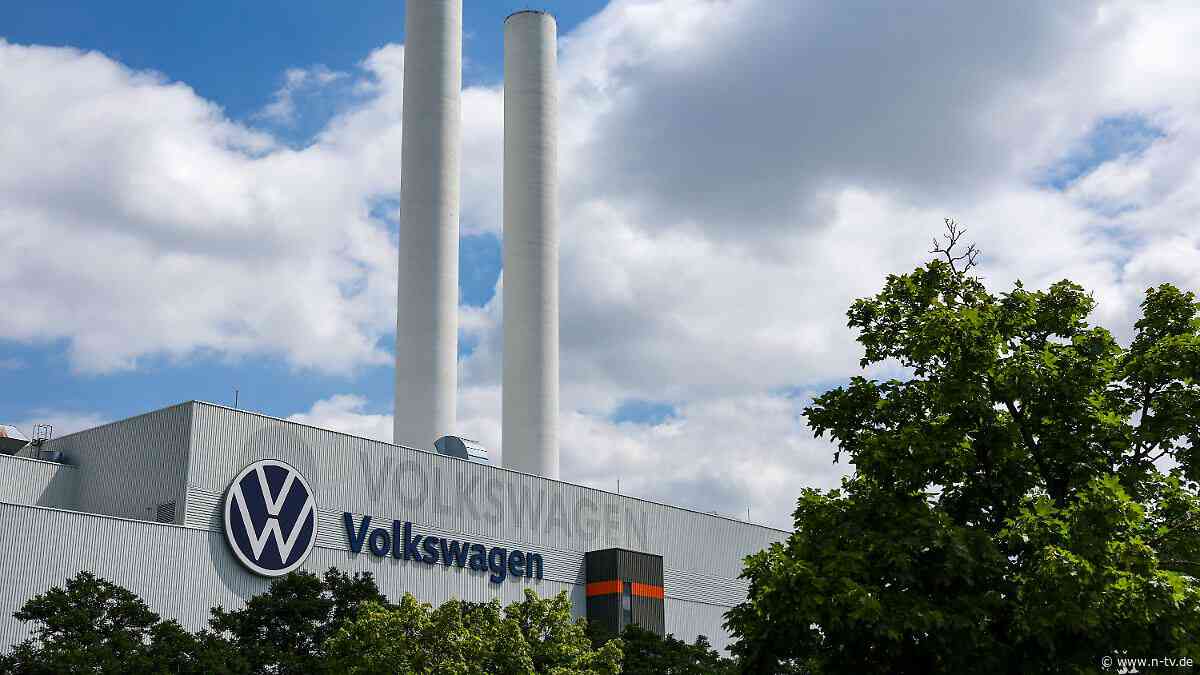 "Desaströse Kommunikation" : VW-Belegschaft geht mit Vorstand hart ins Gericht