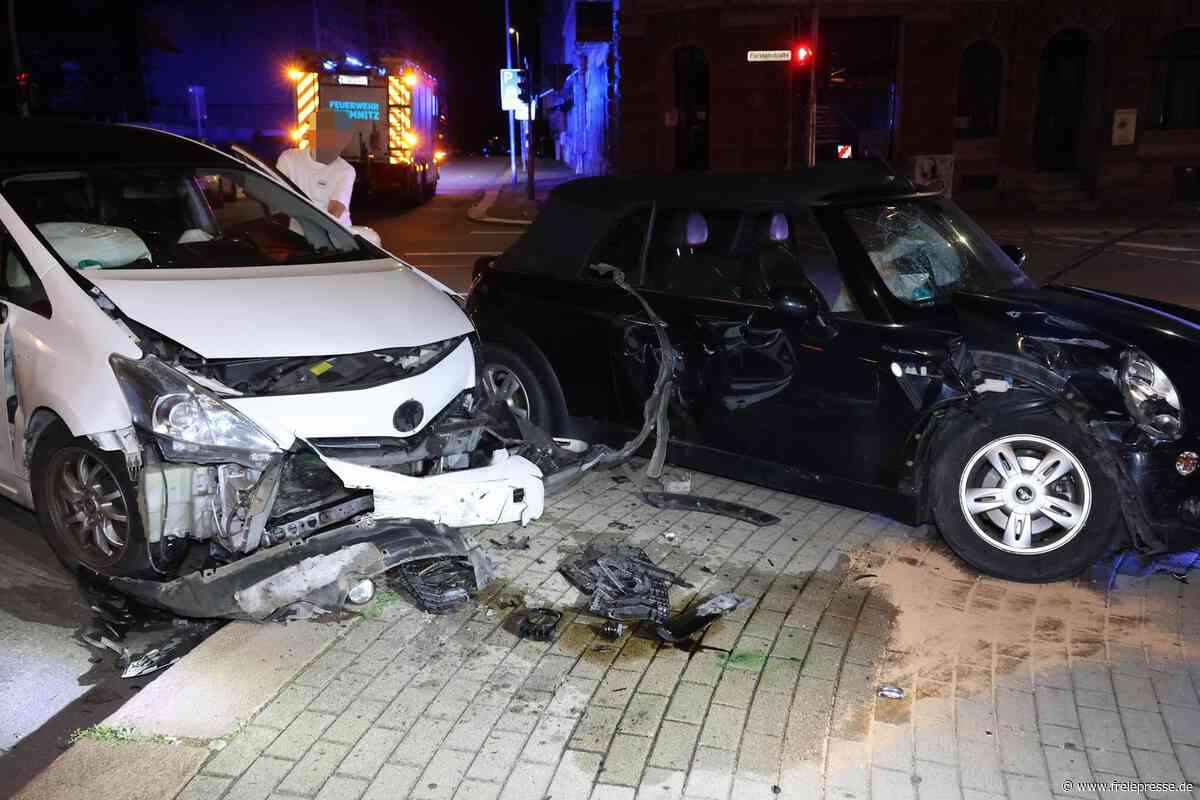 Autos kollidieren auf Chemnitzer Sonnenberg – mehrere Personen verletzt