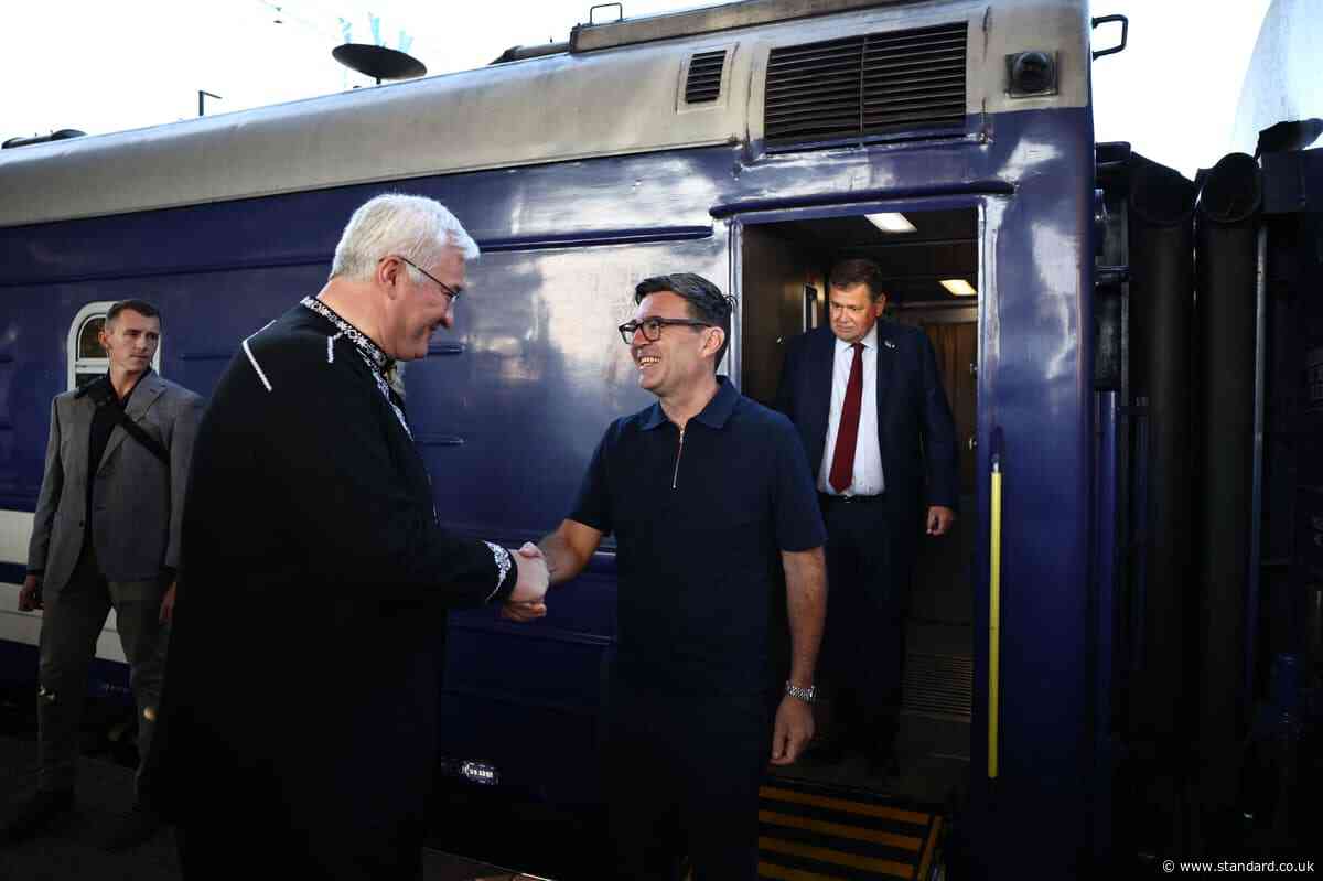 Andy Burnham in Kyiv: PM defies Putin as Ukraine to 'fast' develop long-range missiles with UK blueprints