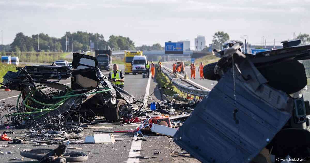 Tientallen Duitse scholieren gewond bij zware crash op A28: dit weten we tot nu toe