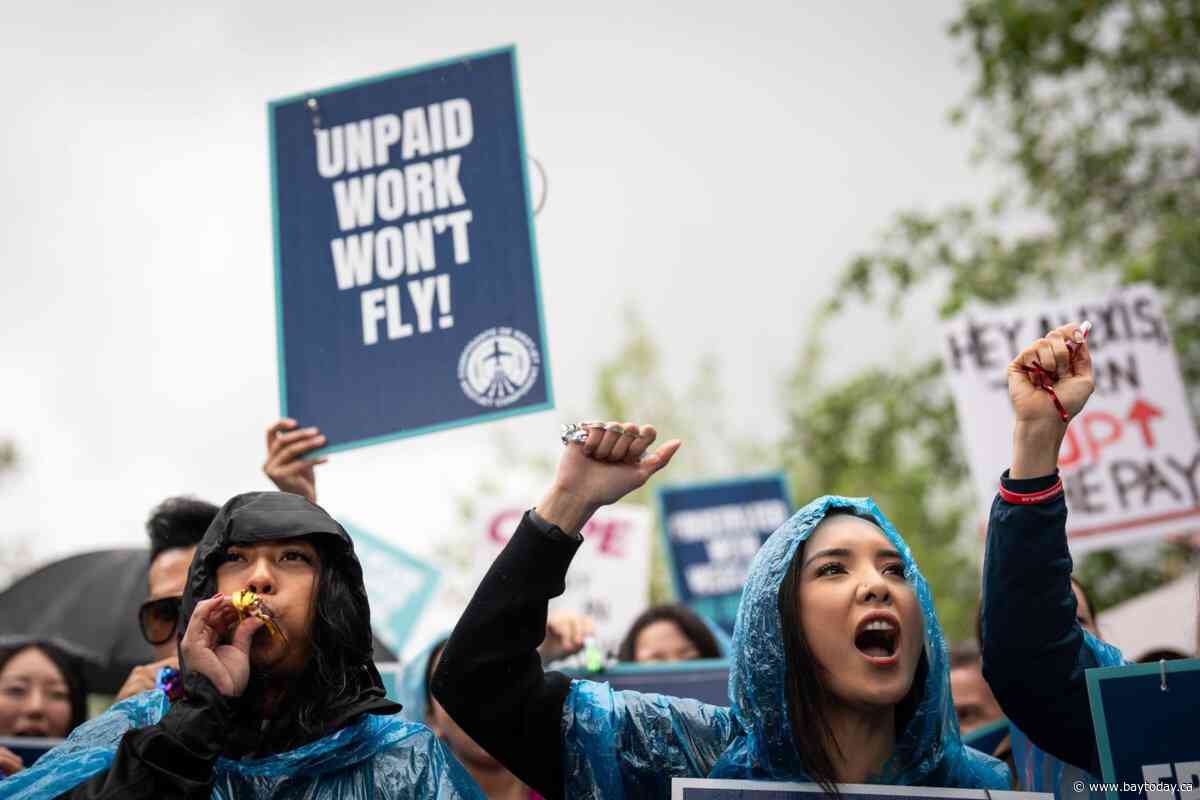 WestJet flight attendants wrap up vote on tentative deal