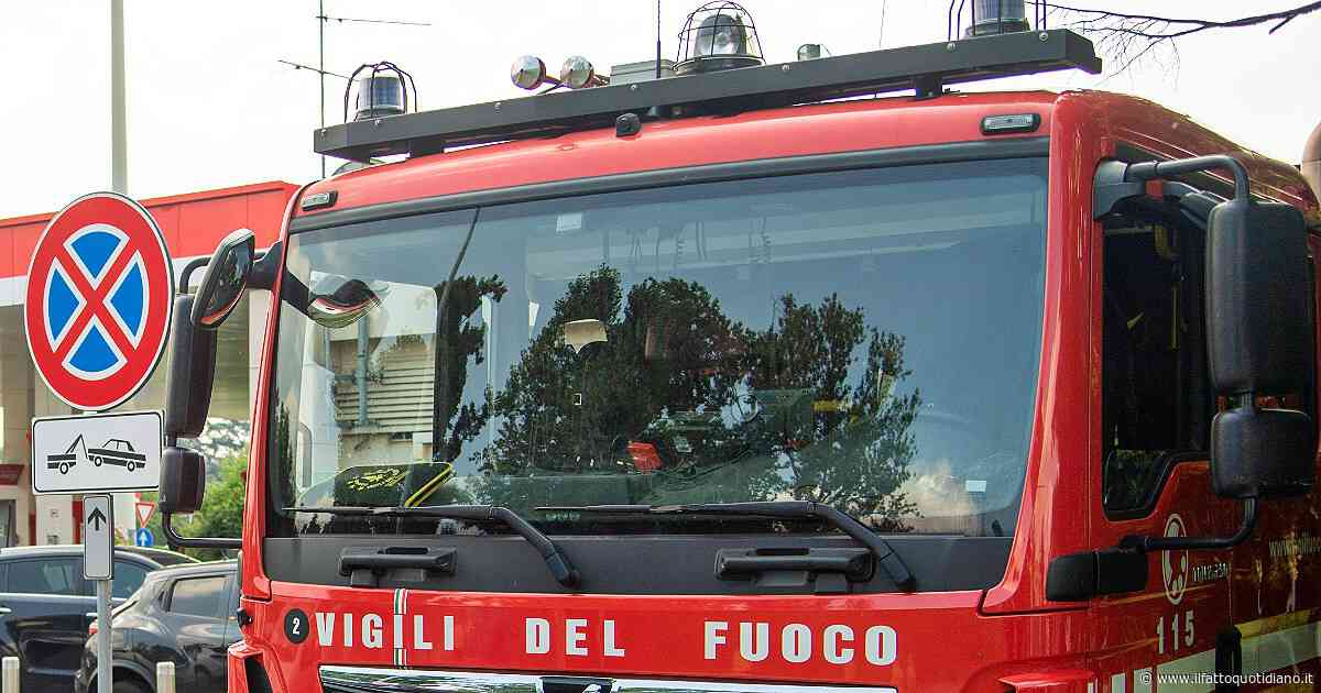 Cassino, crolla il tetto di una palazzina dopo un’esplosione: due persone gravemente ustionate