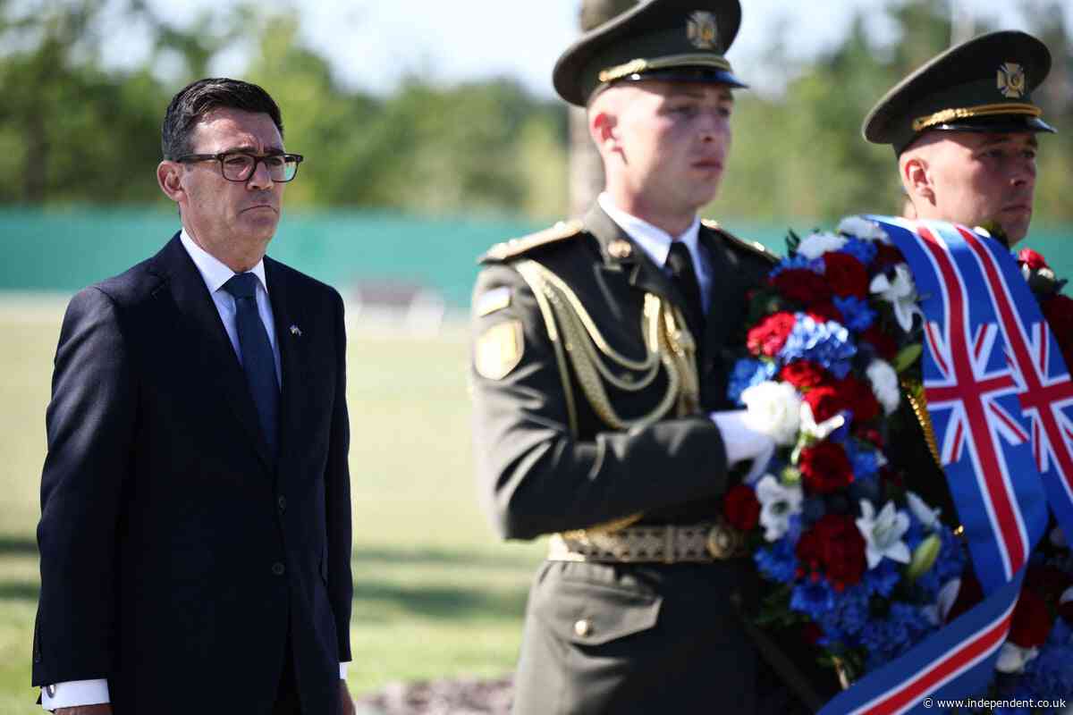 Ukraine-Russia war latest: UK Storm Shadow blueprints given to Zelensky by Burnham on Independence Day visit