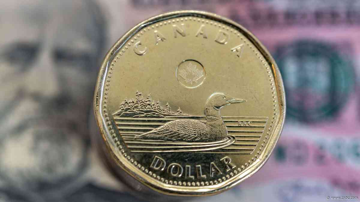 'They asked too much': Canadian dollar slides as Ottawa and Washington head for all-out trade war