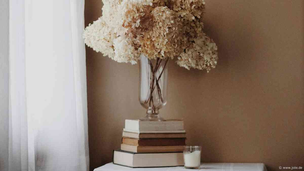 5 stylische Deko-Pieces von H&M Home in der Trendfarbe des Herbstes