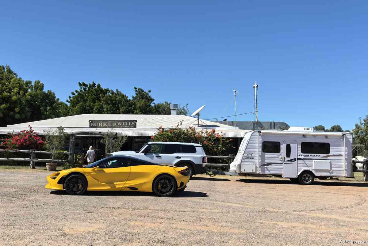 A Retired Australian Drove His $600,000 McLaren 16,000kms Around Australia… Literally Around The Whole Country